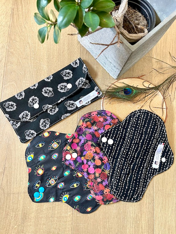 Kit 3 Serviettes menstruel Flux Moyen plus une pochette de transport imperméable taille M