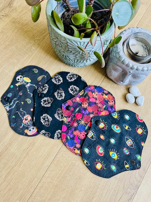 Sacrée Française Kit de démarrage Lot de 4 mini protège-slips lavables Minis Protège-Slips Réutilisables en Coton Oeko-Tex – Lot de 4