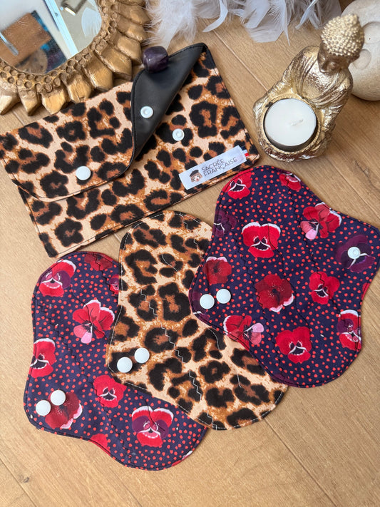 Lot de 3 protège-slips lavables plus une pochette de transport taille S Panthère/pensée