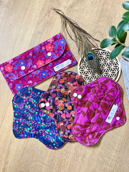 Kit 3 Serviettes menstruel Flux Moyen plus une pochette de transport imperméable taille M