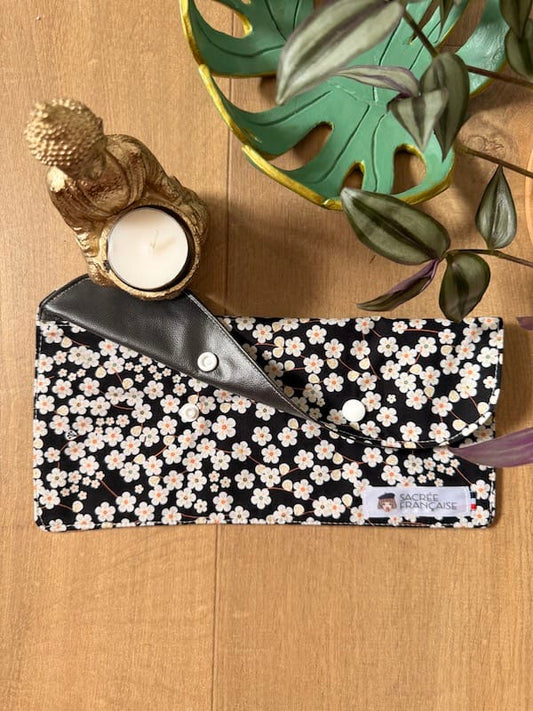 Pochette imperméable taille L pour protections périodiques lavables Oeko-Tex, faite main à Lyon, Sacrée Française
