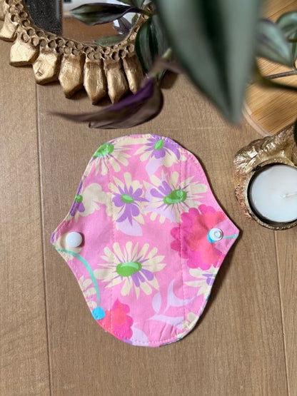 Mini protège-slip lavable Oeko-Tex, fait main à Lyon, Sacrée Française