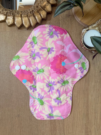Serviette hygiénique lavable flux abondant ou nuit Oeko-Tex, faite main à Lyon, Sacrée Française