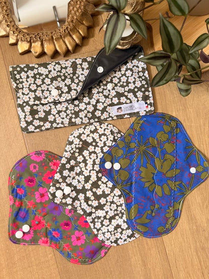 Kit 3 serviettes hygiéniques lavables flux moyen + pochette de transport taille M Oeko-Tex, fait main à Lyon, Sacrée Française