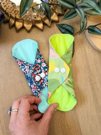 Protège-slip lavable Oeko-Tex, fait main à Lyon, Sacrée Française
