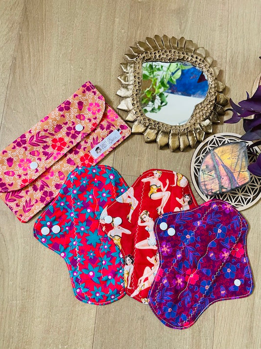 Kit 3 Serviettes menstruel Flux Moyen plus une pochette de transport imperméable taille M