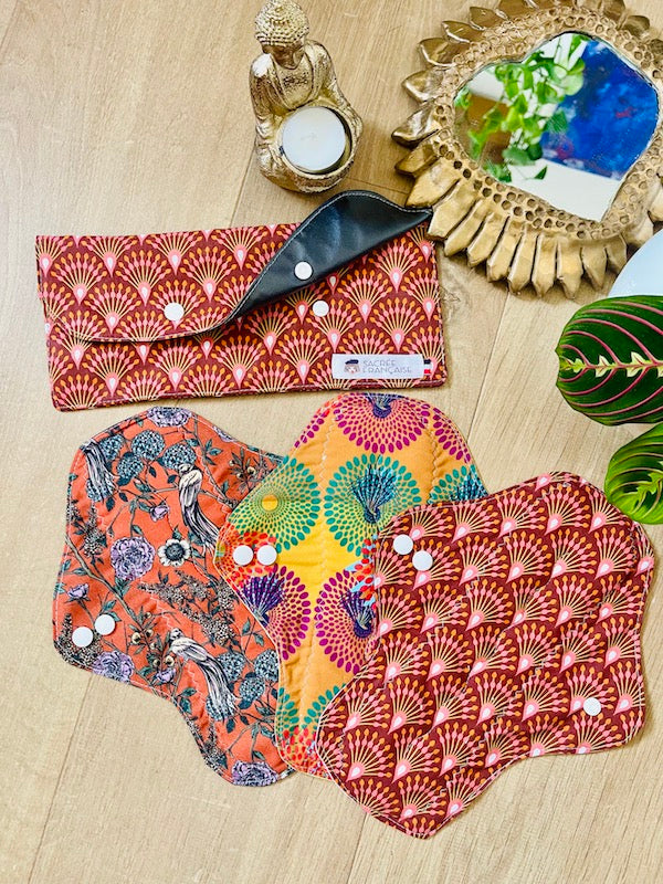 Lot de 3 serviettes hygiéniques lavables flux abondants où pour la nuit plus une pochette de transport imperméable taille L