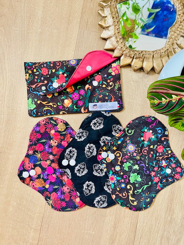 Pack of 3 washable panty liners plus a carrying pouch, size S