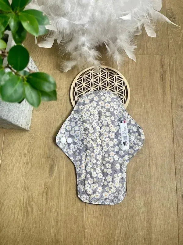 Serviette hygiénique lavable flux abondant où pour la nuit - Sacrée Française
