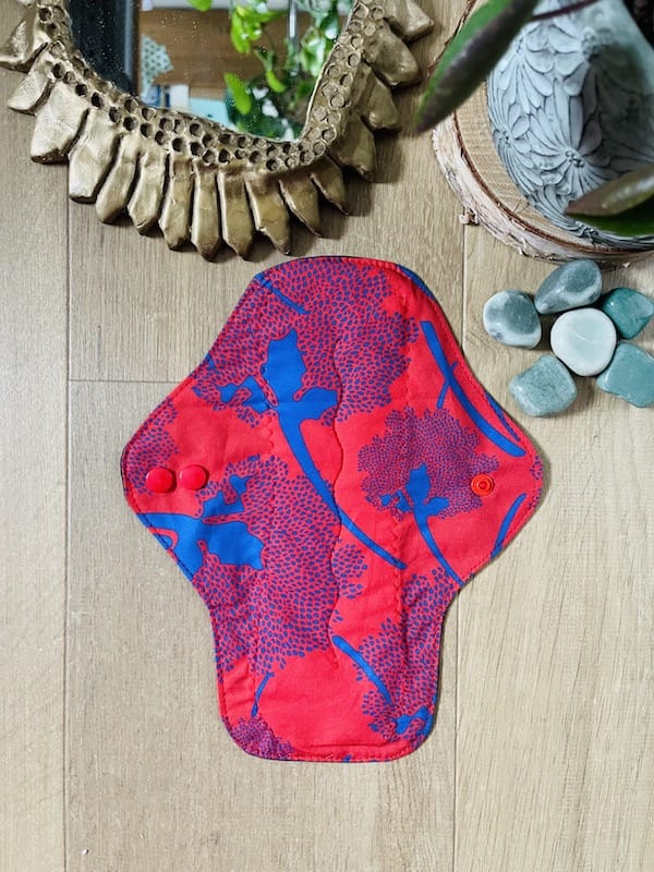Sacrée Française Protections périodiques Serviette Hygiénique Lavable Nuit — Flux Abondant (À l'unité) Serviette hygiénique lavable flux abondant où pour la nuit