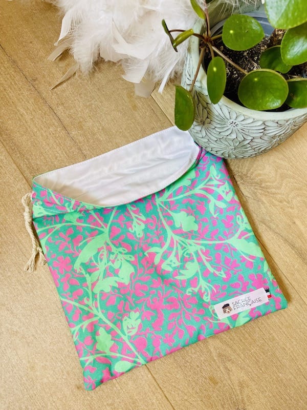 Sacrée Française Accessoires du quotidien Pochon imperméable pour maillot de bain humide Pochon Imperméable & Discret - Fait à Lyon | Sacrée Française