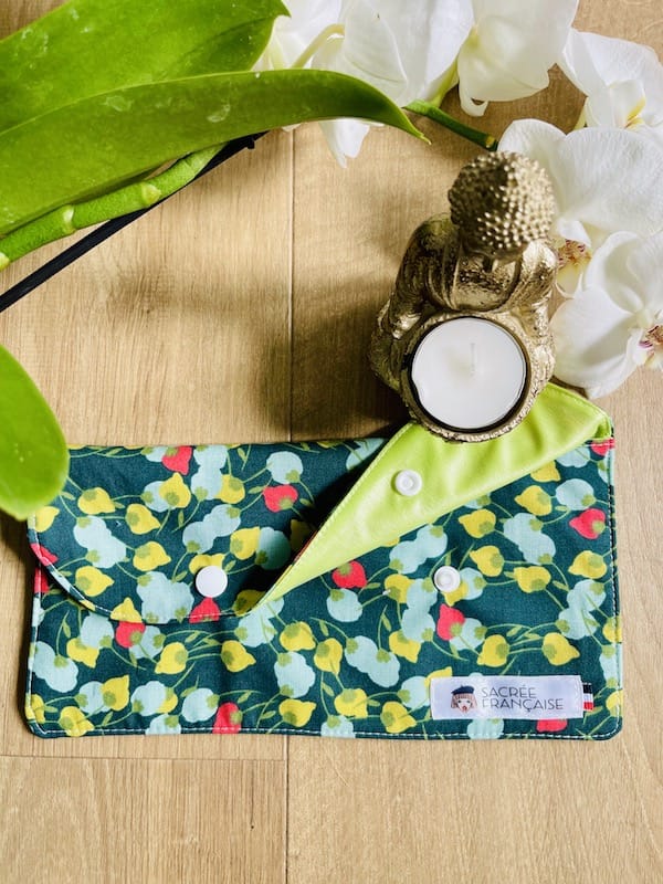 Sacrée Française Accessoires du quotidien Pochette imperméable taille M Pochette Imperméable Taille M | Pratique, Durable et Écologique