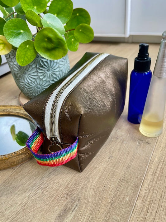 Trousse de toilette mixte doublée - Sacrée Française