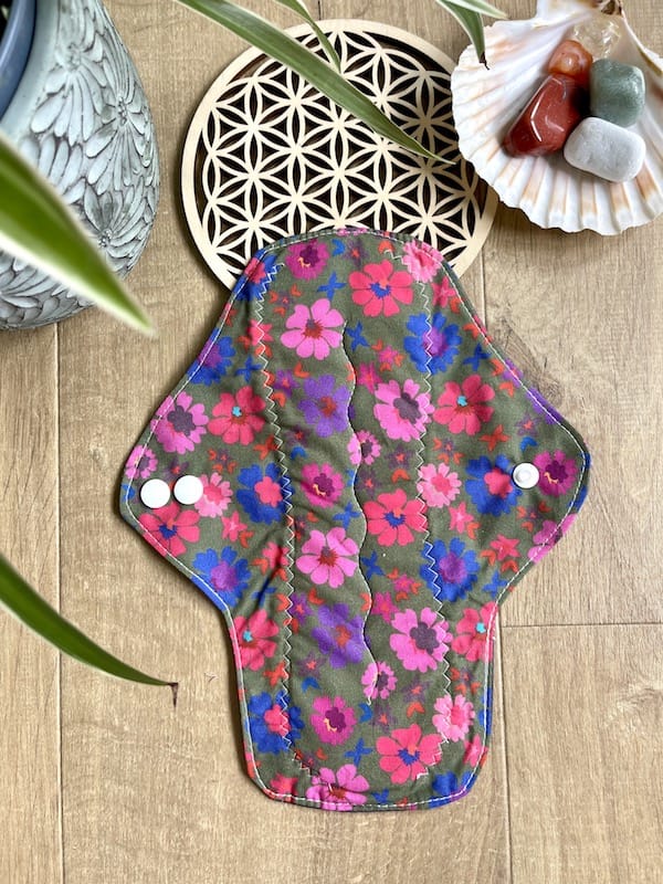 Sacrée Française Protections périodiques Serviette Hygiénique Lavable Nuit — Flux Abondant (À l'unité) Serviette hygiénique lavable flux abondant où pour la nuit