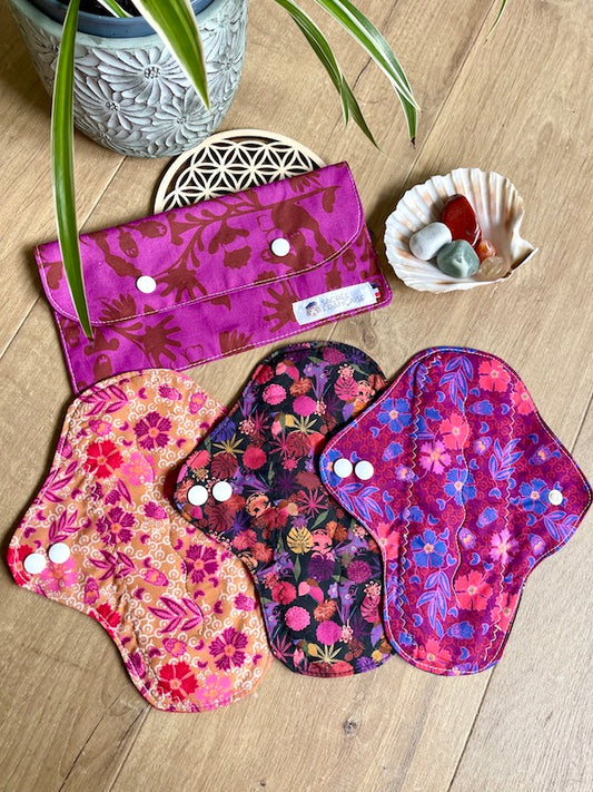 Kit 3 Serviettes menstruel Flux Moyen plus une pochette de transport imperméable taille M