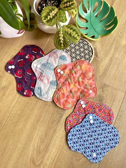 Feminine Hygiene Kit – 3 Medium Flows + 2 Panty Liners