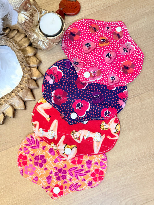Lot de 4 mini protège-slips lavables rouge