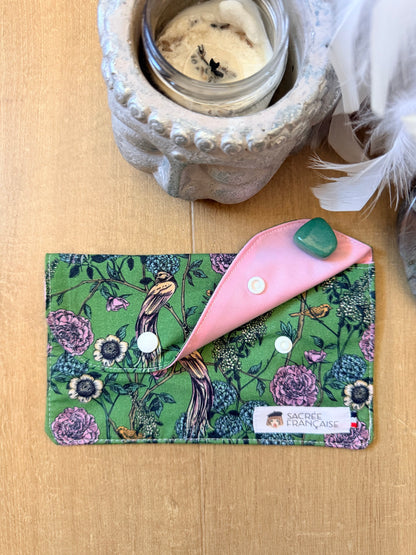 Pochette imperméable taille S faisant fond vert