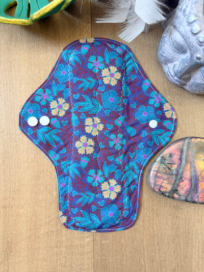 Serviette flux abondant Fleurs bleues