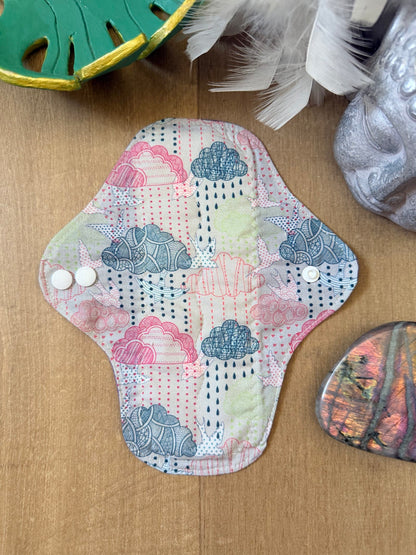 Serviette flux moyen nuage fond gris
