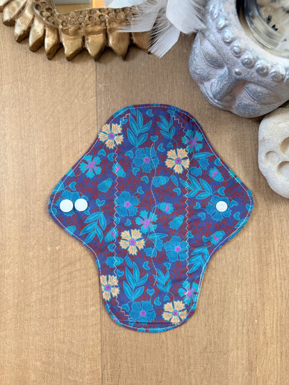 Serviette hygiénique flux moyen Fleurs bleues